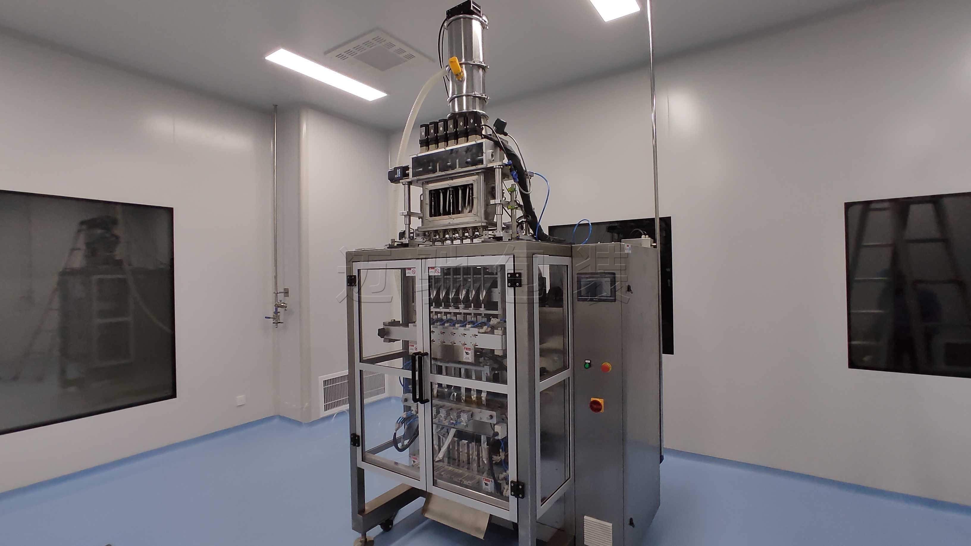 MCDL190T多列粉劑包裝機組：高效智能解決方案引領(lǐng)行業(yè)升級